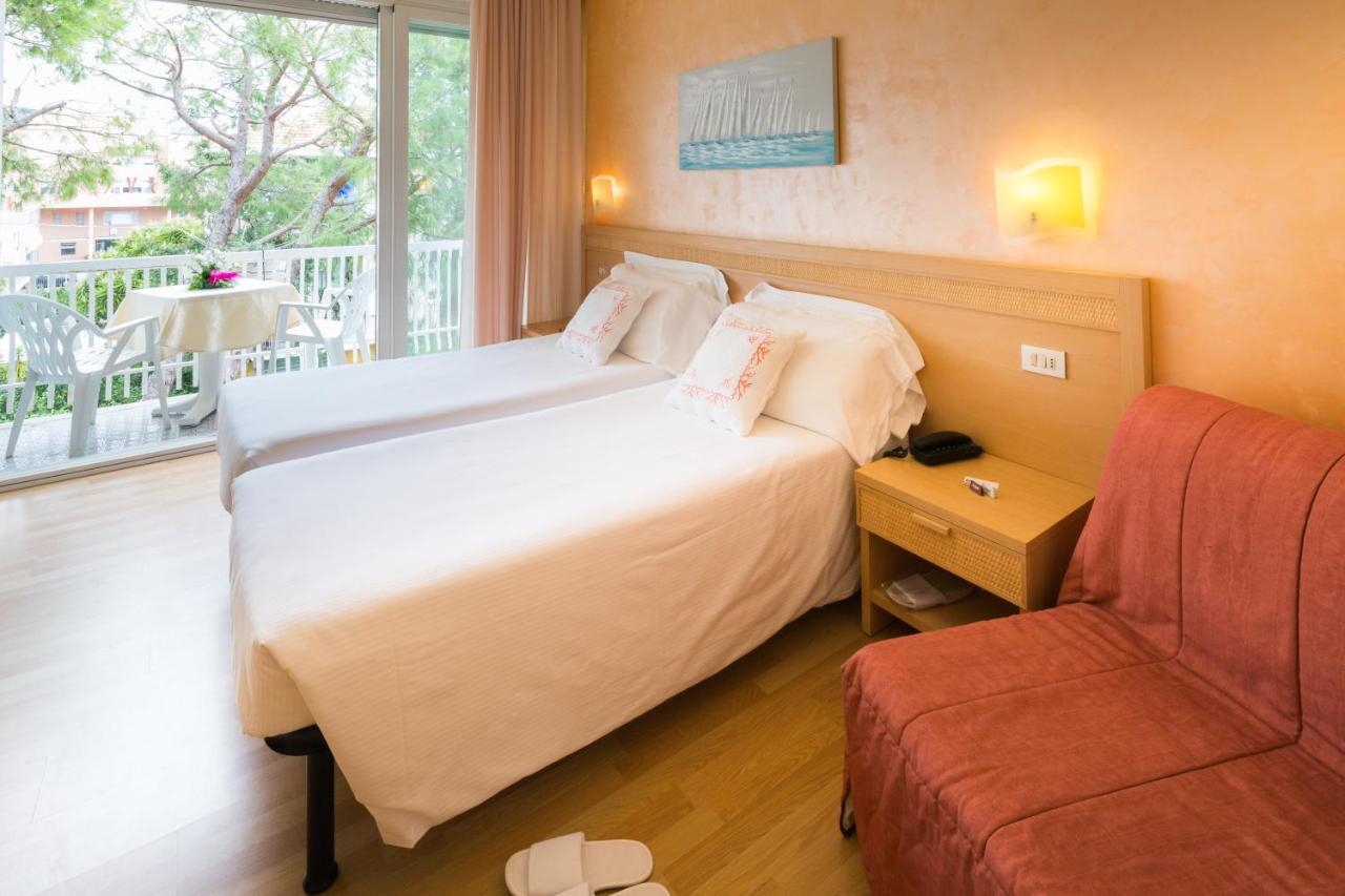 Corallo Wellness Hotel Diano Marina Eksteriør billede